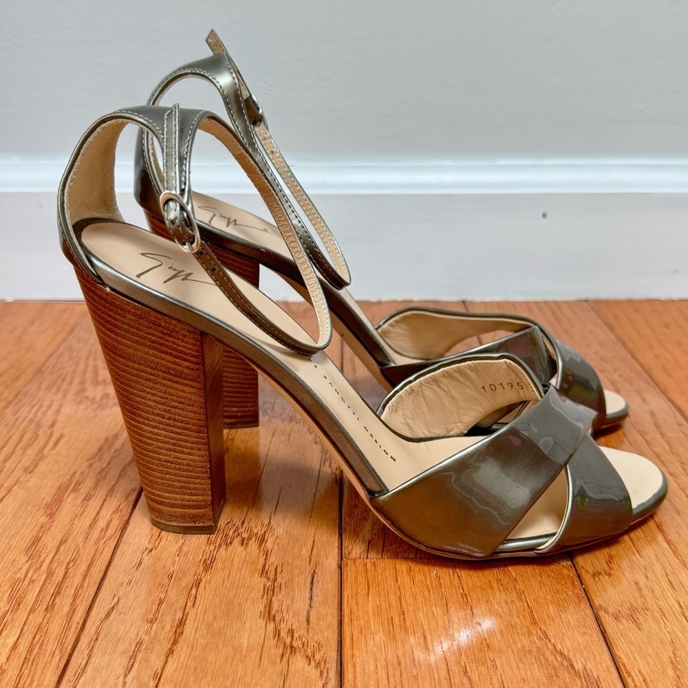 Giuseppe Zanotti strapped bronze and wood‎ block heels size 39.5